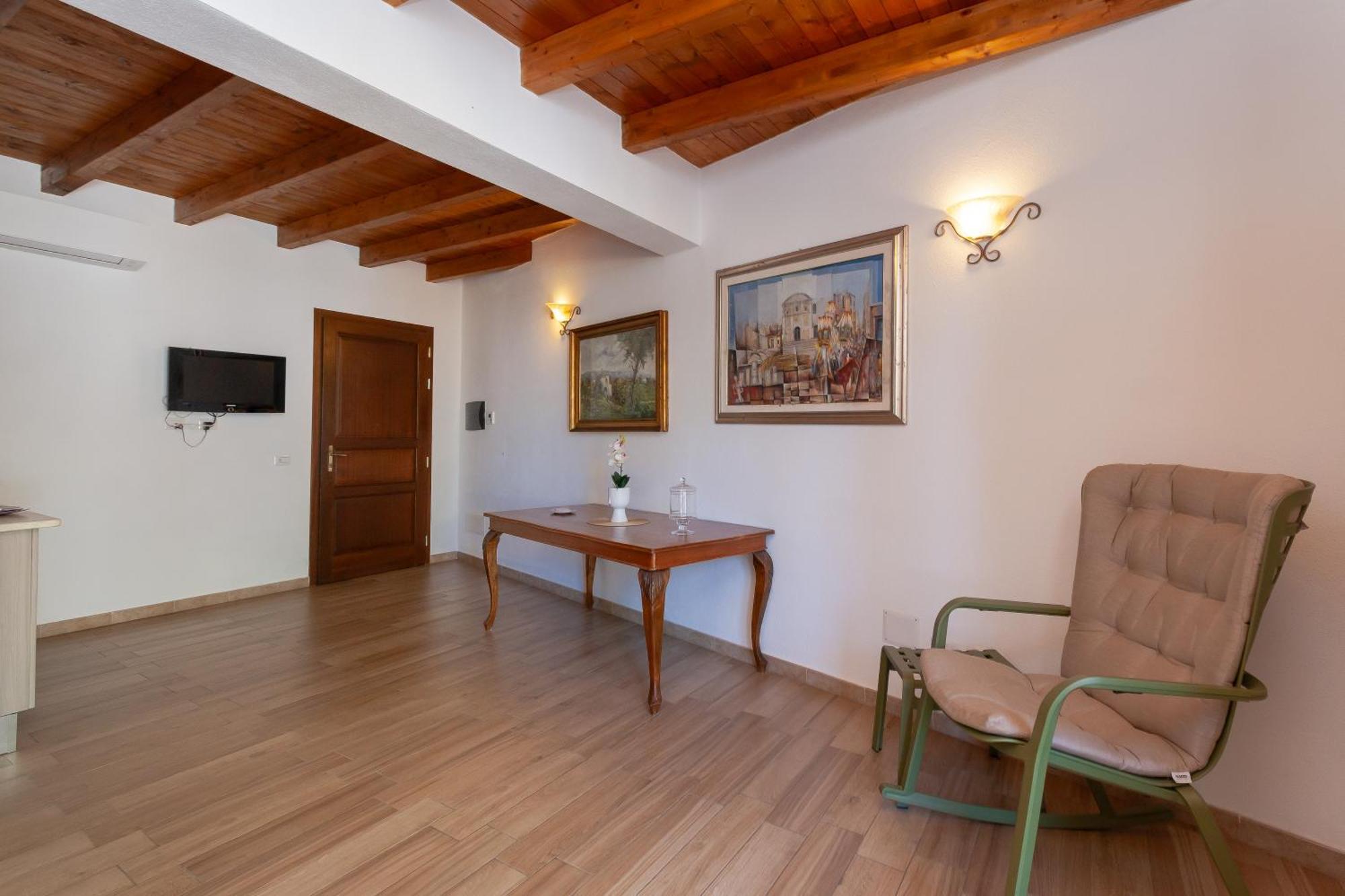 سان تيودورو B&B Pettirosso المظهر الخارجي الصورة