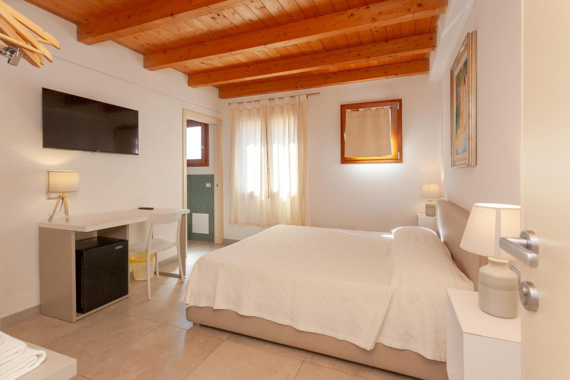سان تيودورو B&B Pettirosso المظهر الخارجي الصورة