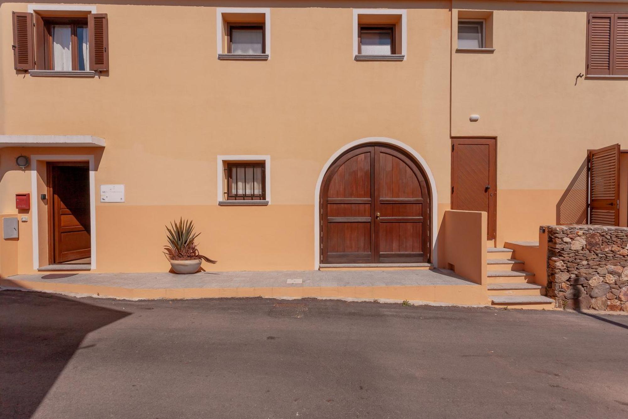 سان تيودورو B&B Pettirosso المظهر الخارجي الصورة