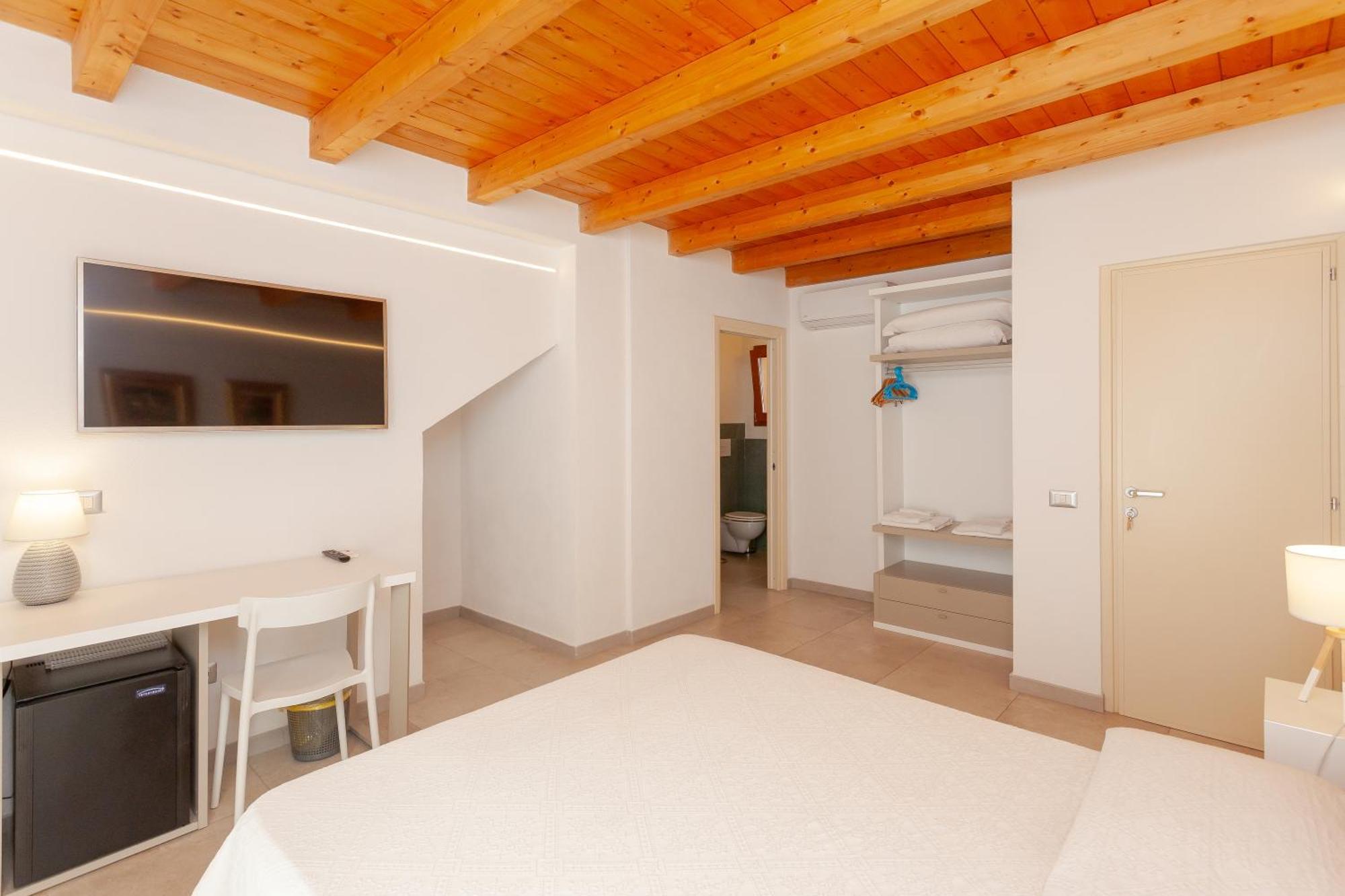 سان تيودورو B&B Pettirosso المظهر الخارجي الصورة