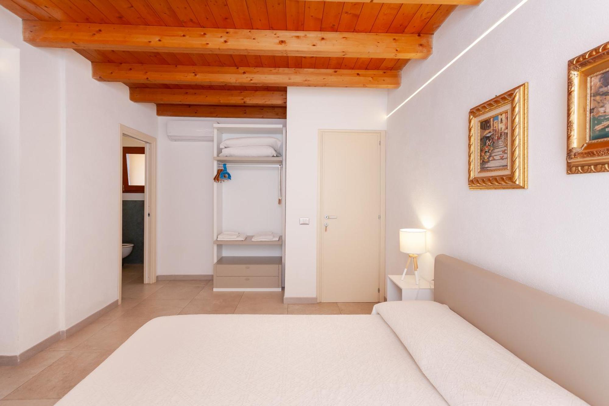 سان تيودورو B&B Pettirosso المظهر الخارجي الصورة